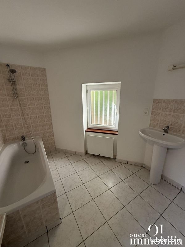 Maison à louer, 70m², Mouzeil