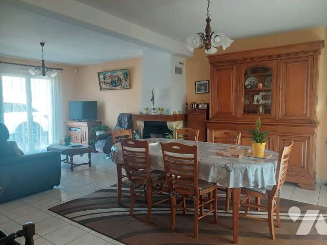 Maison à vendre, 118m², Coësmes