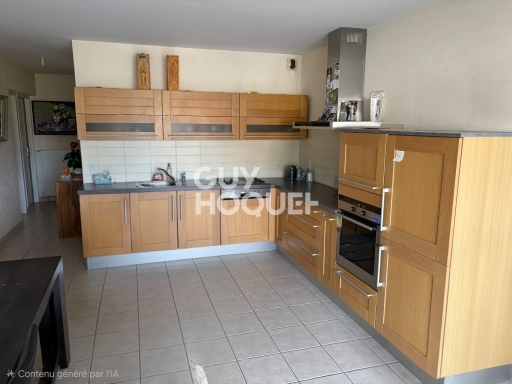 Appartement à louer, 84m², Vuillecin