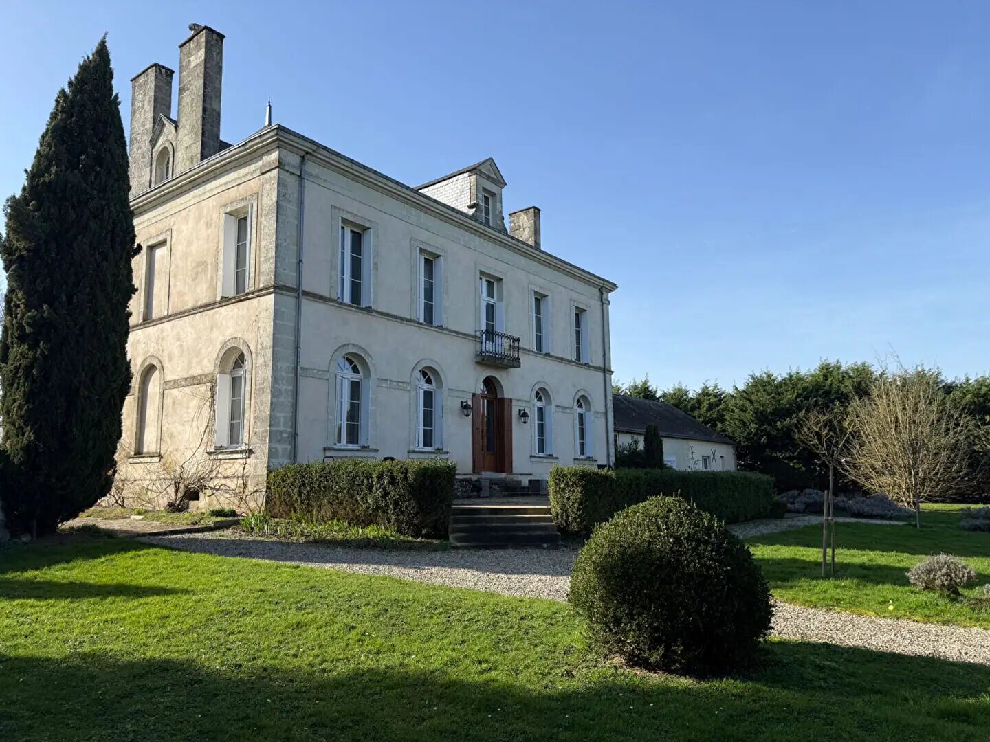 Maison à vendre, 374m², Neuillé-Pont-Pierre