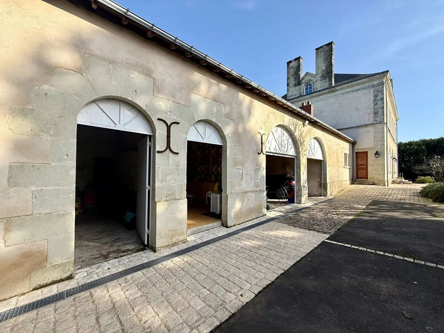Maison à vendre, 374m², Neuillé-Pont-Pierre