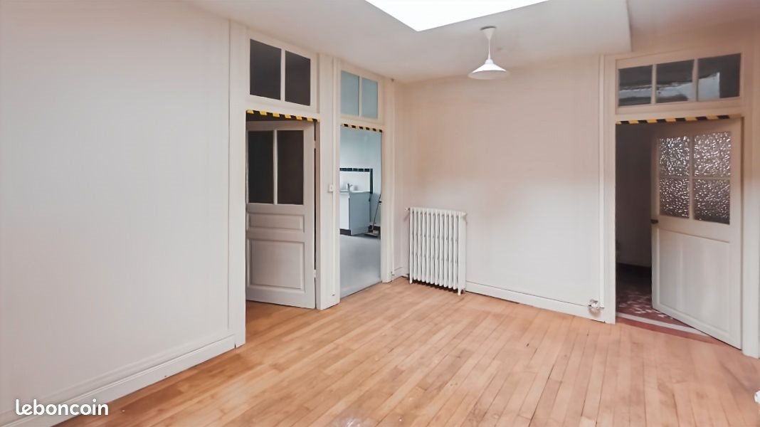 Maison à vendre, 260m², Saint-Benoît-du-Sault