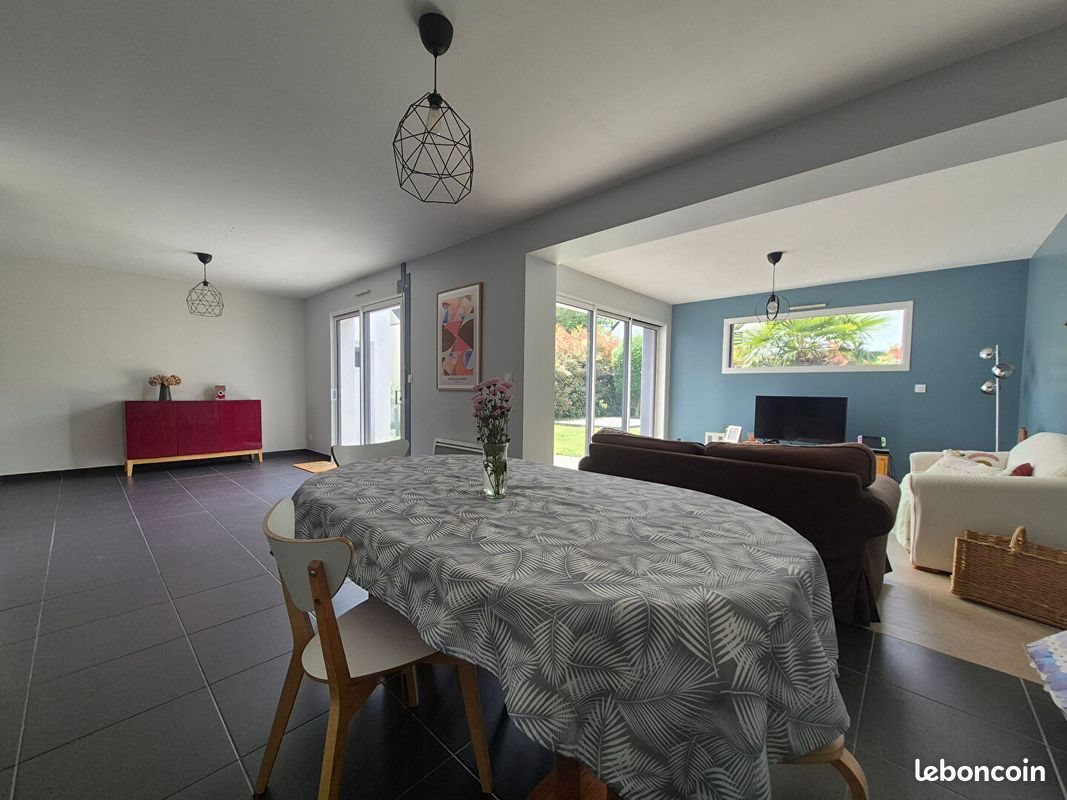 Maison à vendre, 126m², Laillé