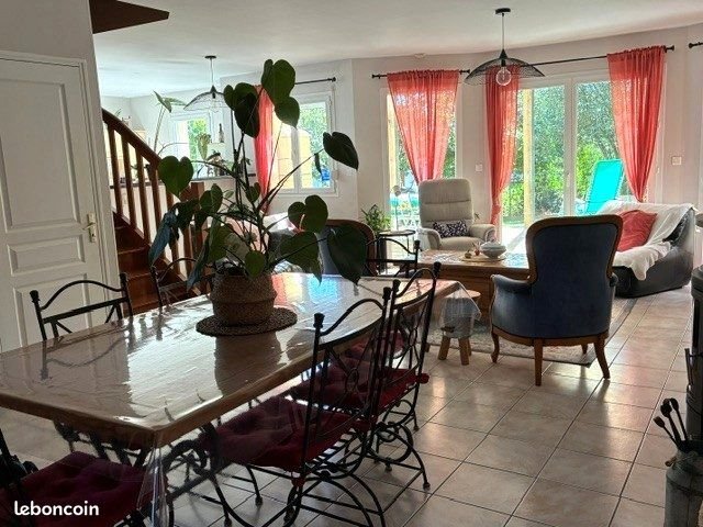 Maison à vendre, 121m², Saint-Aubin-d'Aubigné