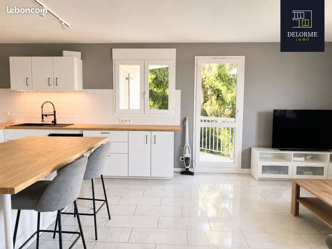 Appartement à vendre, 83m², Saint-Genis-Laval
