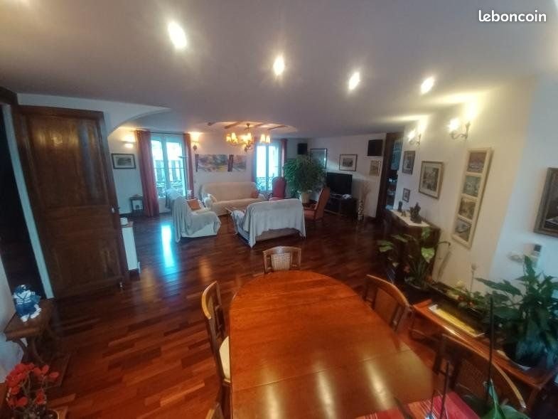 Appartement à vendre, 242m², Frontignan