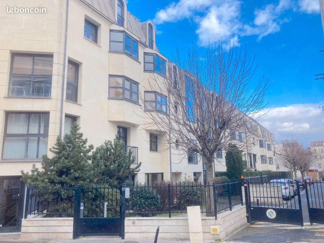 Appartement à louer, 26m², Courbevoie