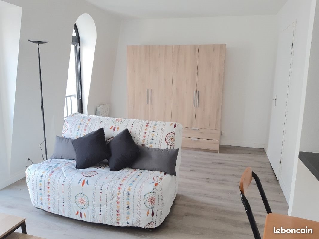 Appartement à louer, 26m², Courbevoie