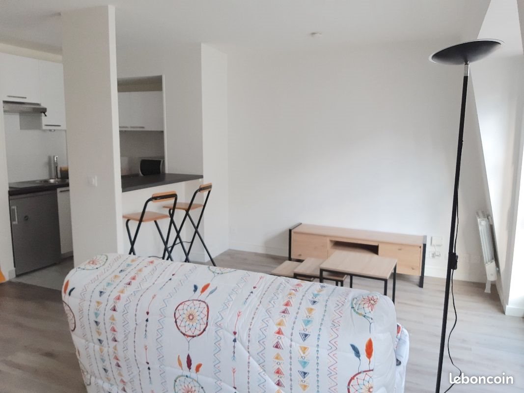 Appartement à louer, 26m², Courbevoie