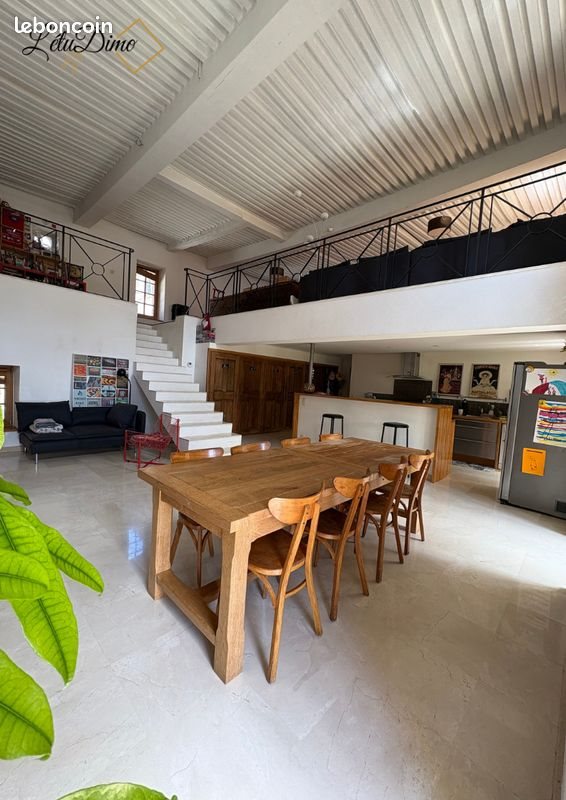 Appartement à vendre, 190m², Poligny