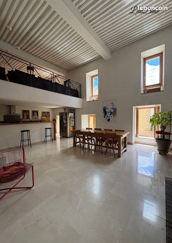 Appartement à vendre, 190m², Poligny
