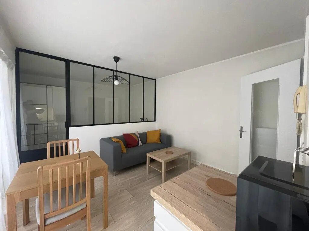 Appartement à louer, 28m², La Madeleine