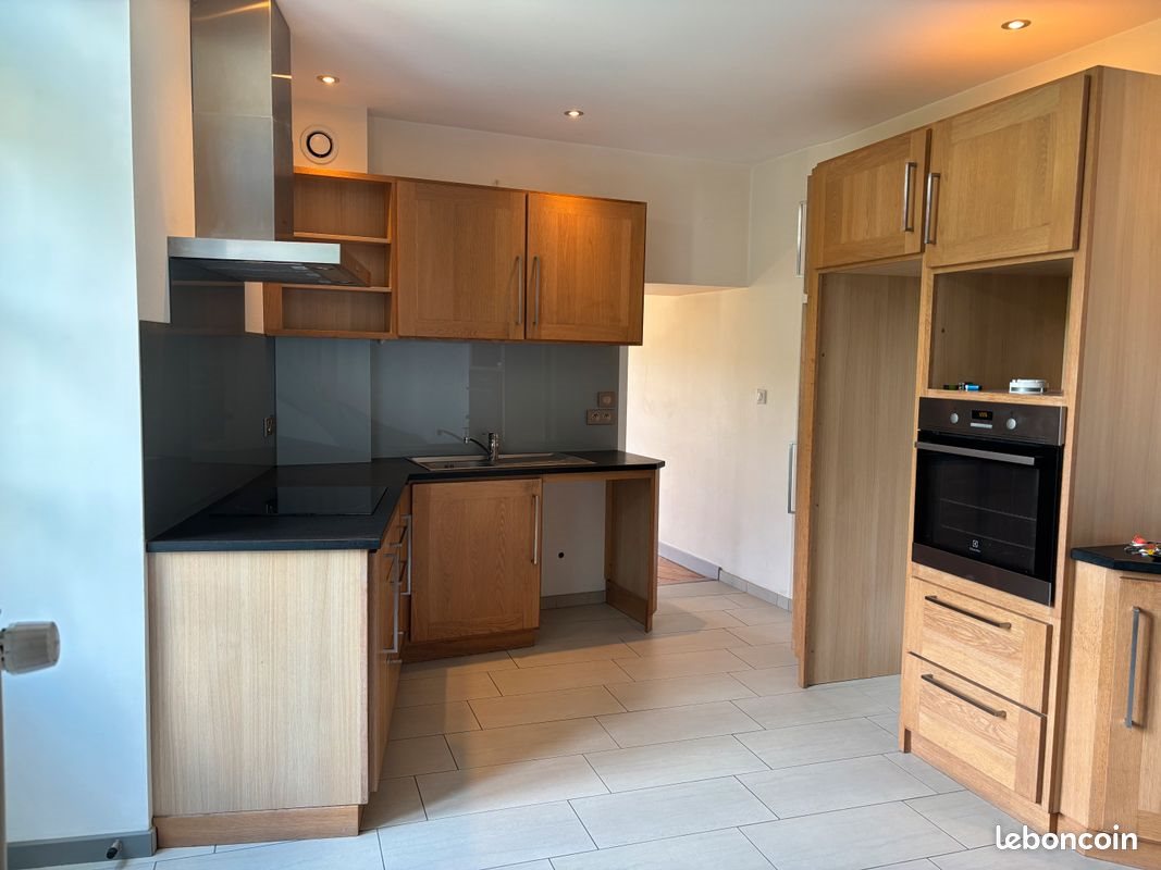 Appartement à louer, 67m², Saint-Sorlin-en-Bugey
