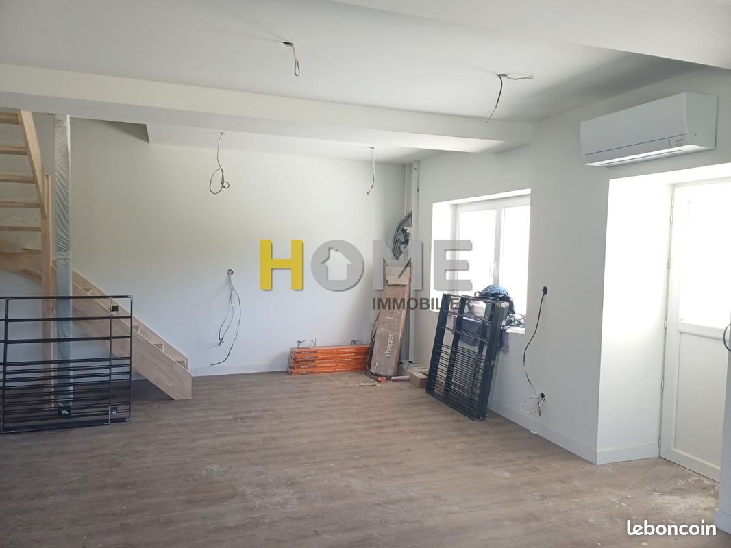 Appartement à louer, 70m², Cour-et-Buis