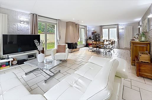 Maison 6 pièces 160 m² · à Saint-Maur-des-Fossés · 160 m² · 950 000 €