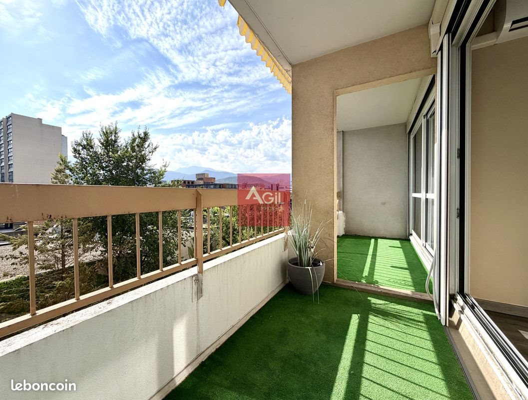 Appartement à louer, 73m², Grenoble