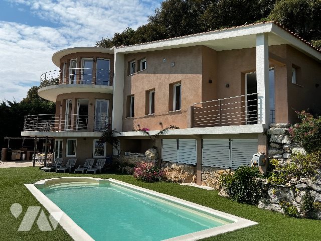 Maison à vendre, 238m², Grasse