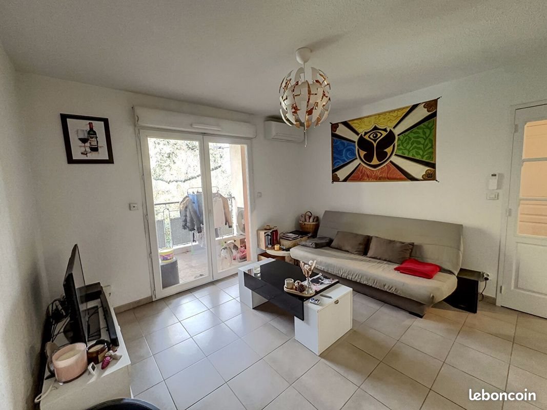 Appartement à louer, 46m², Saint-Etienne-du-Grès
