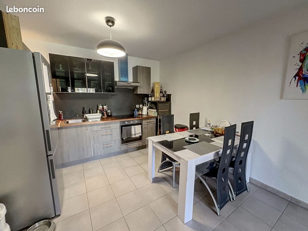 Appartement à louer, 46m², Saint-Etienne-du-Grès