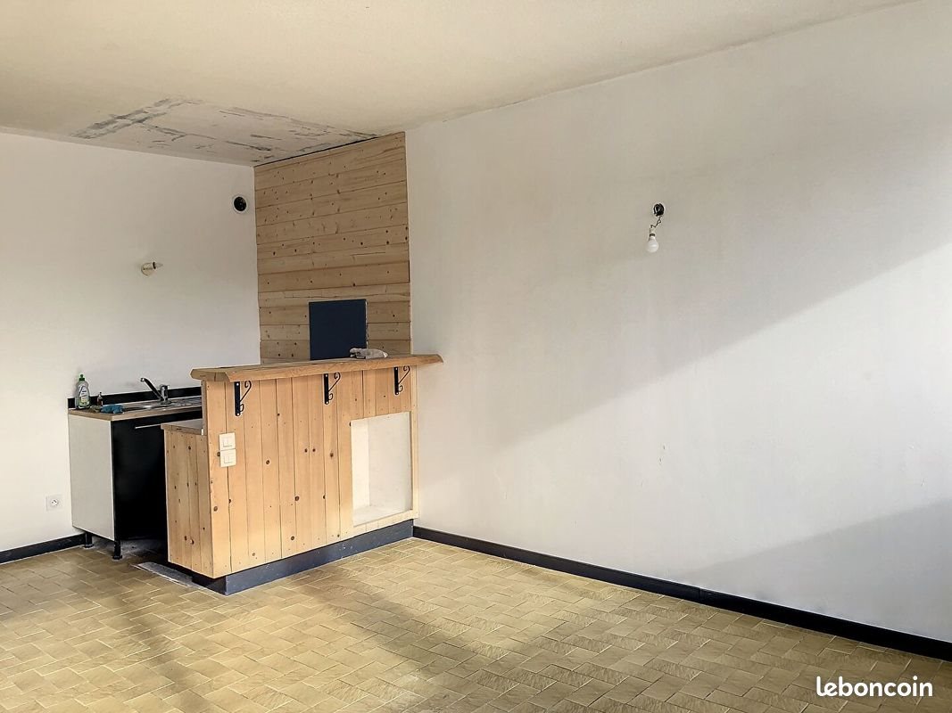 Appartement à louer, 28m², Saint-Martin-de-Crau