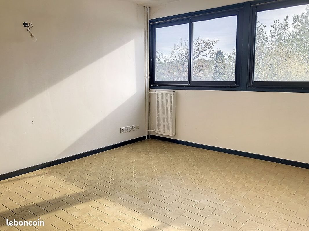 Appartement à louer, 28m², Saint-Martin-de-Crau