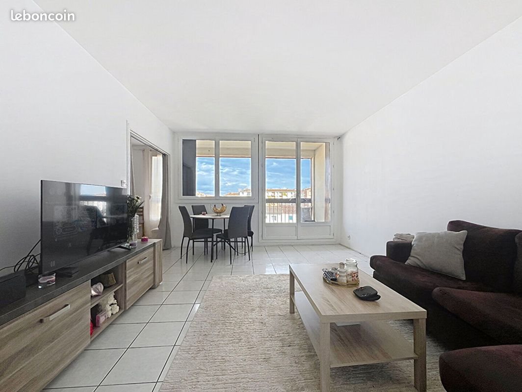 Appartement à louer, 72m², Arles