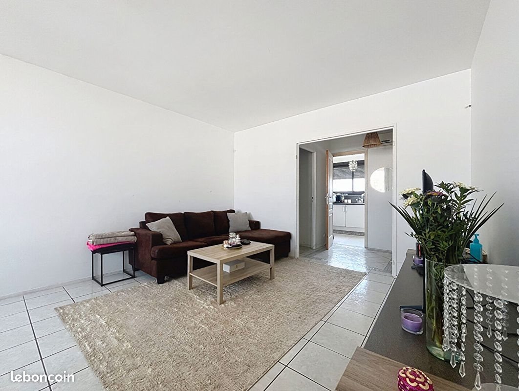 Appartement à louer, 72m², Arles