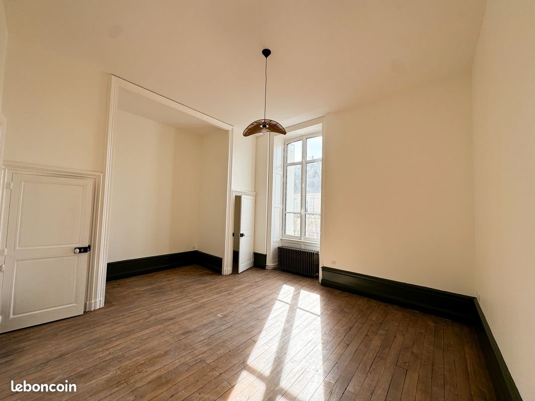 Appartement à louer, 120m², Poitiers