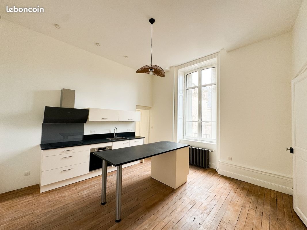 Appartement à louer, 120m², Poitiers