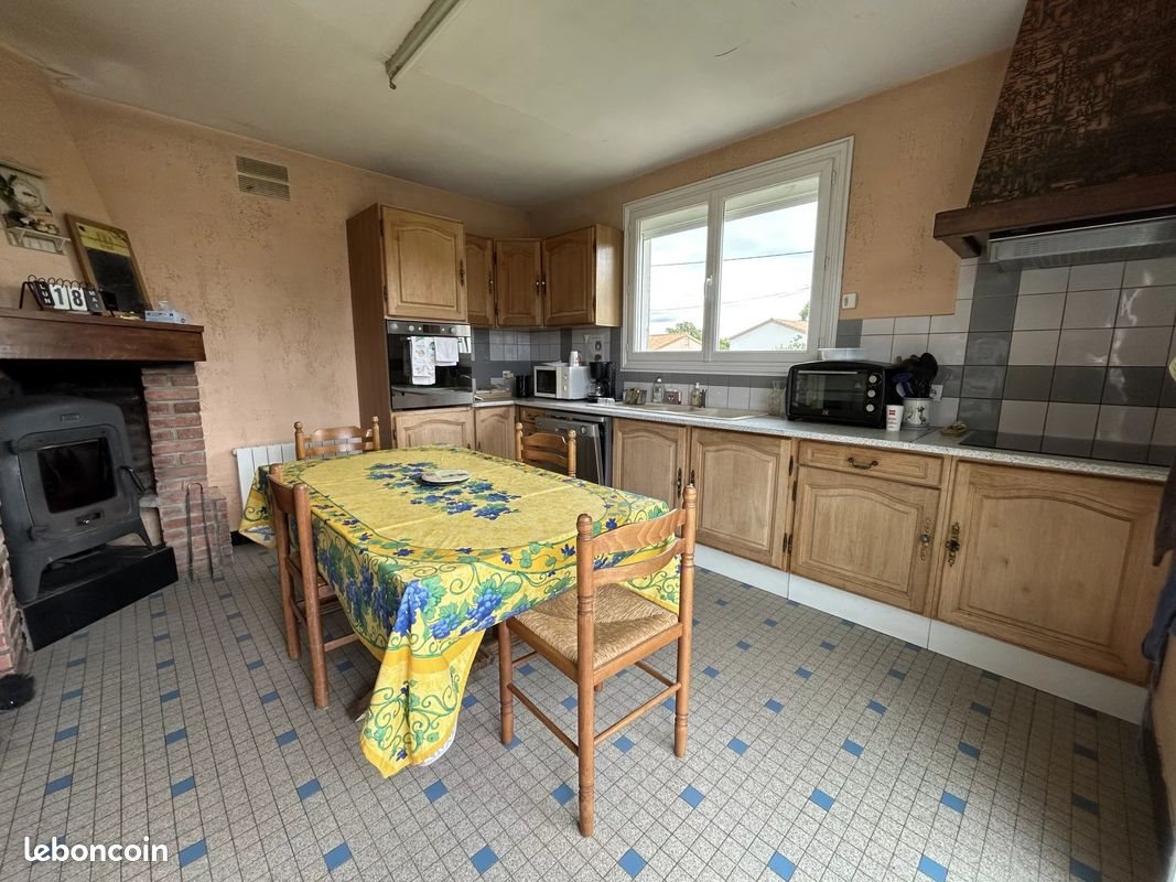 Maison à vendre, 142m², Bressuire