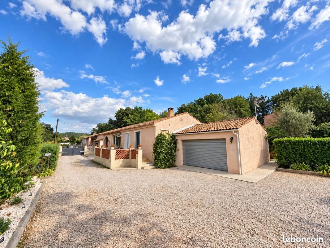 Maison à vendre, 106m², Sainte-Anastasie-sur-Issole