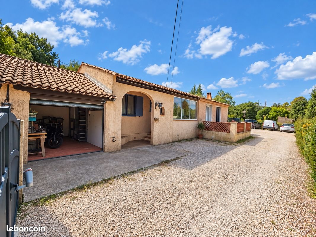 Maison à vendre, 106m², Sainte-Anastasie-sur-Issole