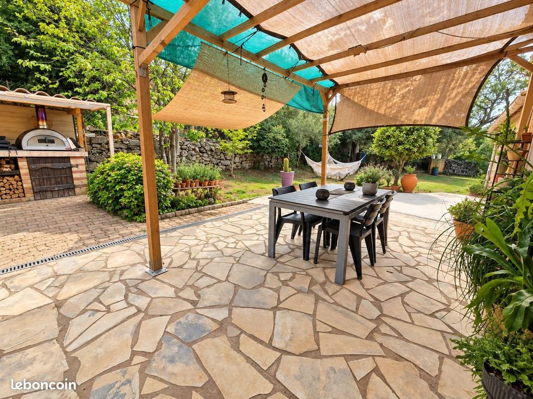 Maison à vendre, 106m², Sainte-Anastasie-sur-Issole