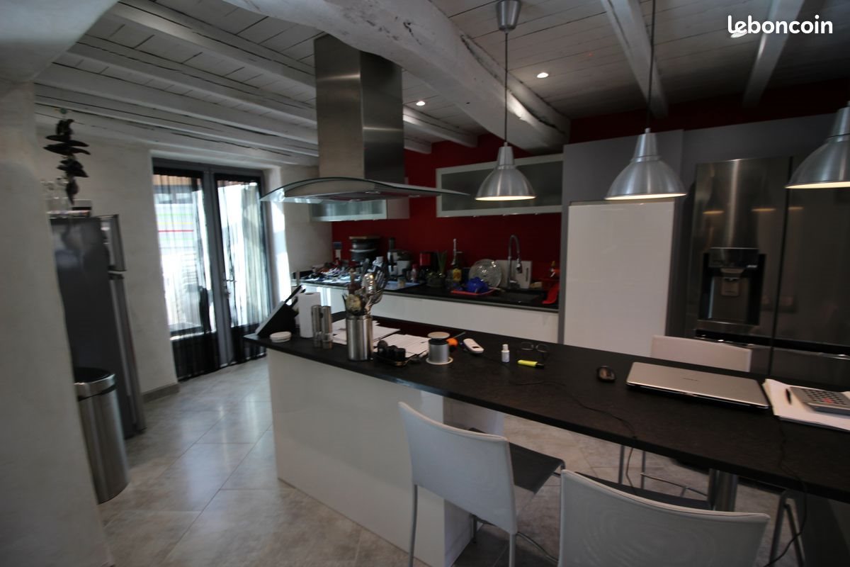 Maison à louer, 120m², Vignieu