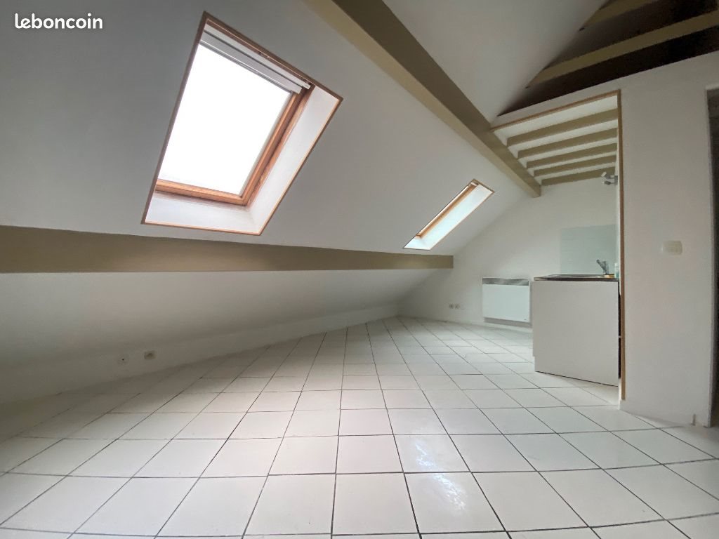 Appartement à louer, 19m², Montereau-Fault-Yonne