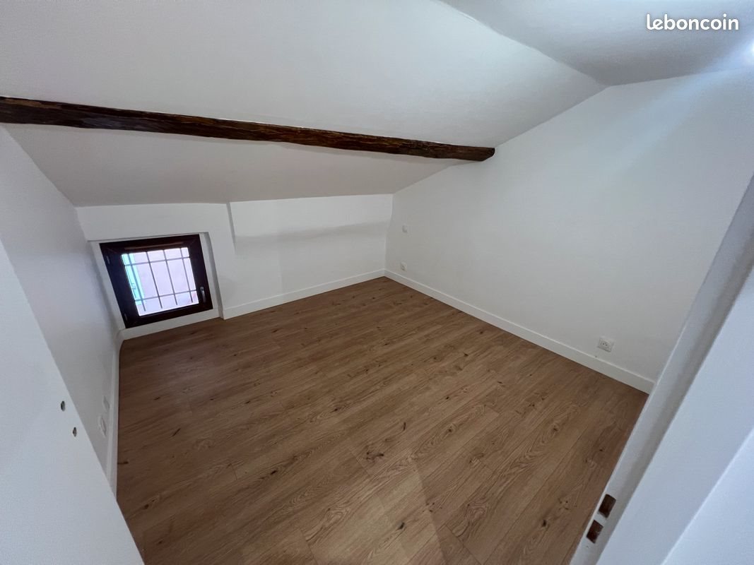 Appartement à louer, 55m², Saint-Sulpice-la-Pointe