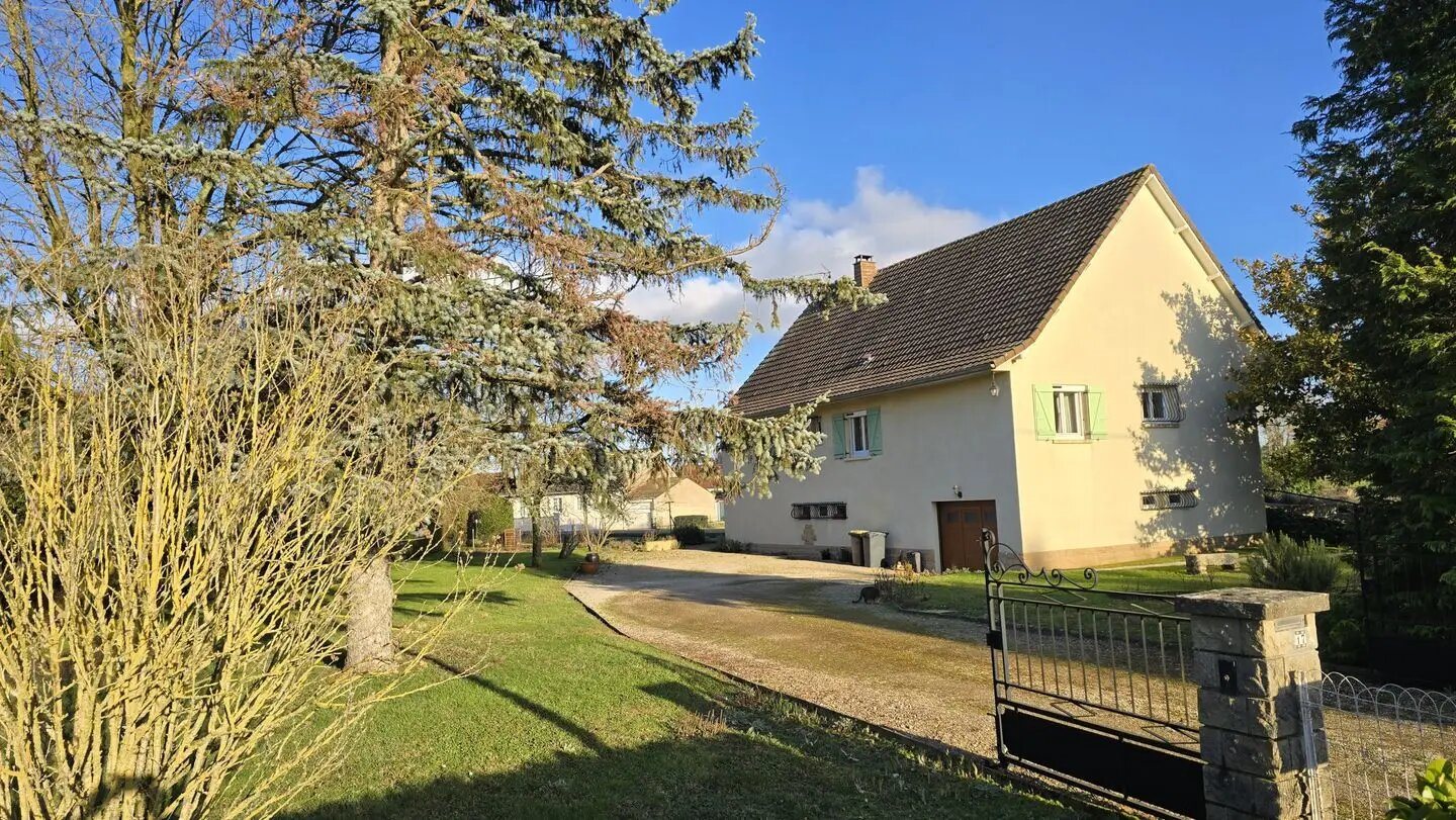 Maison à vendre, 140m², Ouroux-sur-Saône