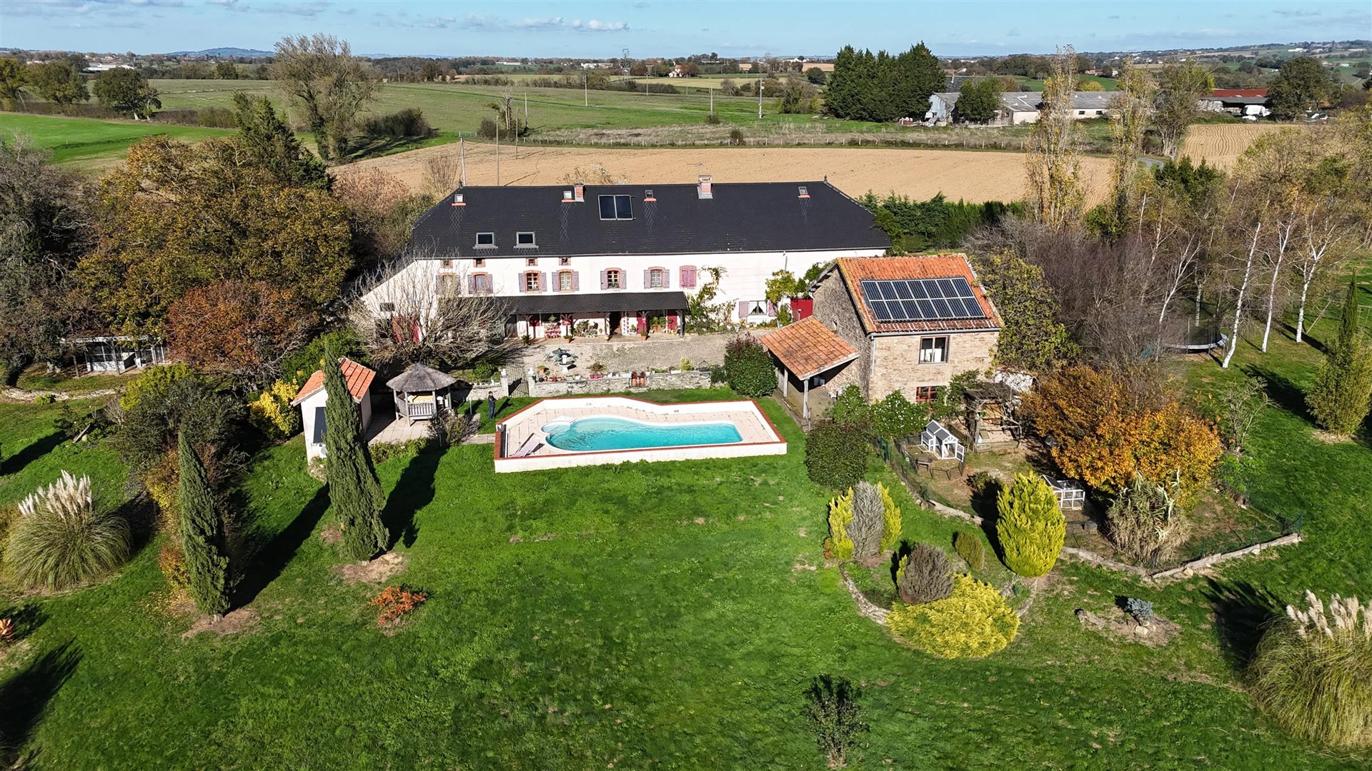 Maison à vendre, 340m², Saint-Cirgue