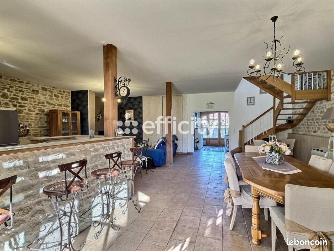 Maison à vendre, 204m², Loulay