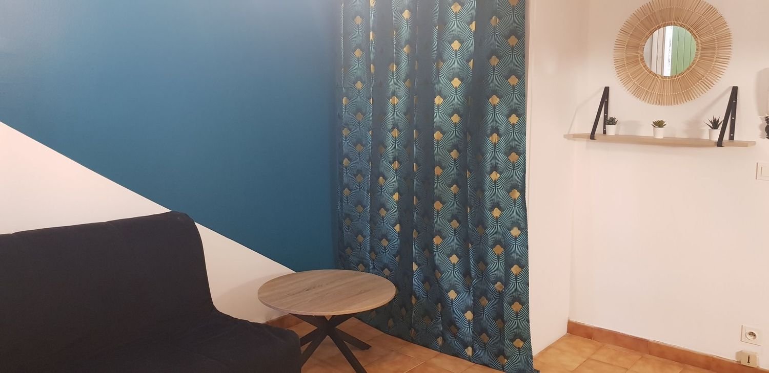 Appartement à louer, 21m², Pélissanne