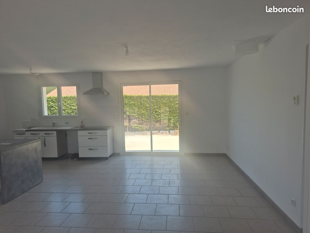 Maison à louer, 93m², Naintré