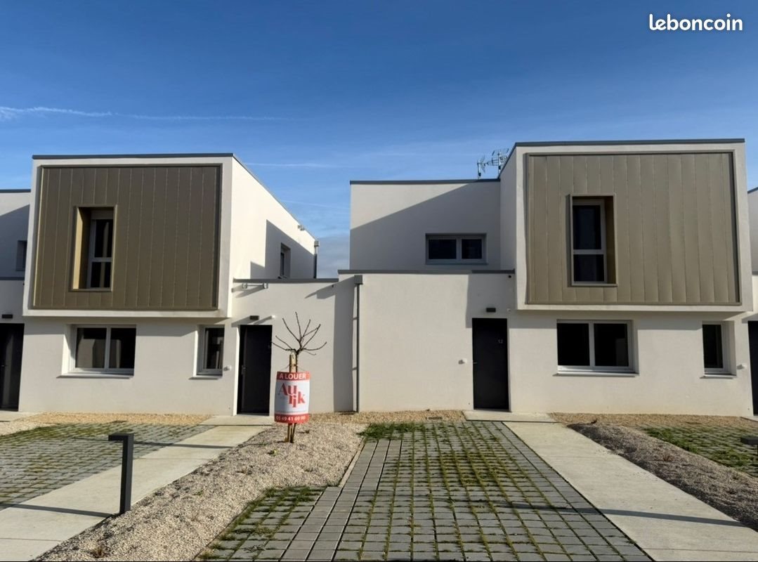 Maison à louer, 88m², Neuville-de-Poitou