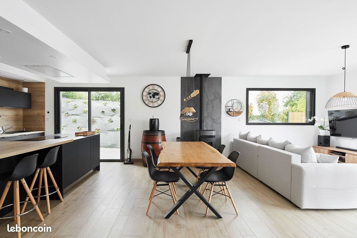 Maison à louer, 91m², Vic-le-Comte