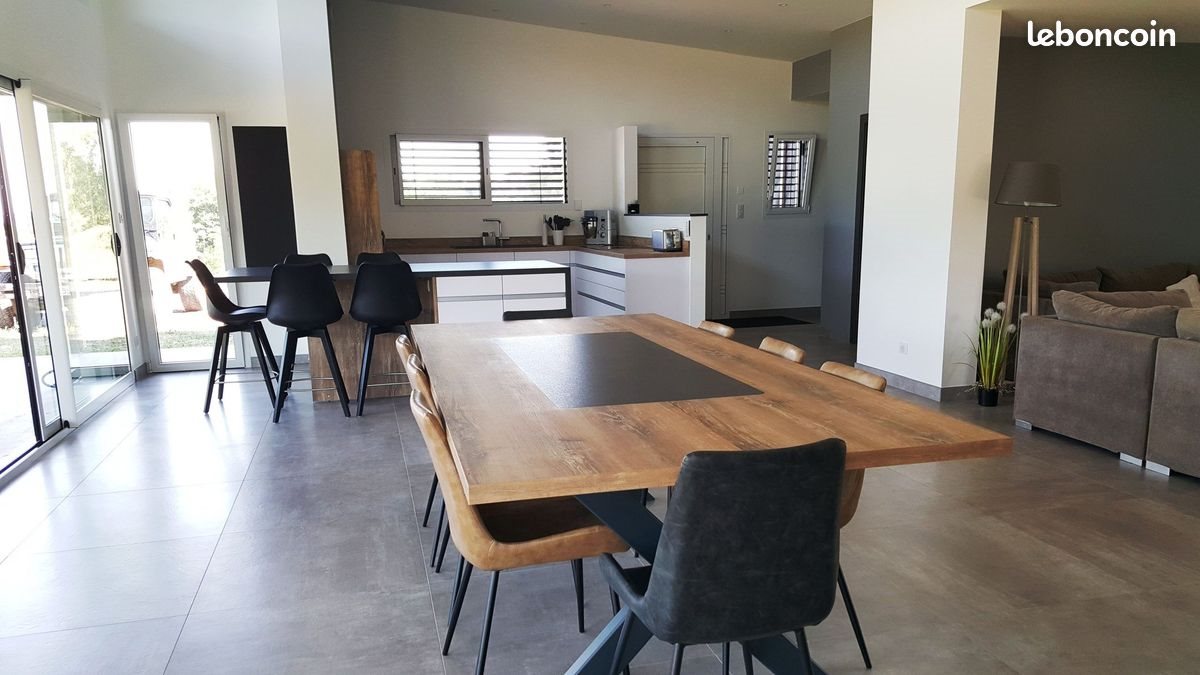 Maison à louer, 91m², Champeix
