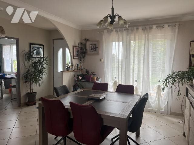 Maison à vendre, 105m², Bazougers