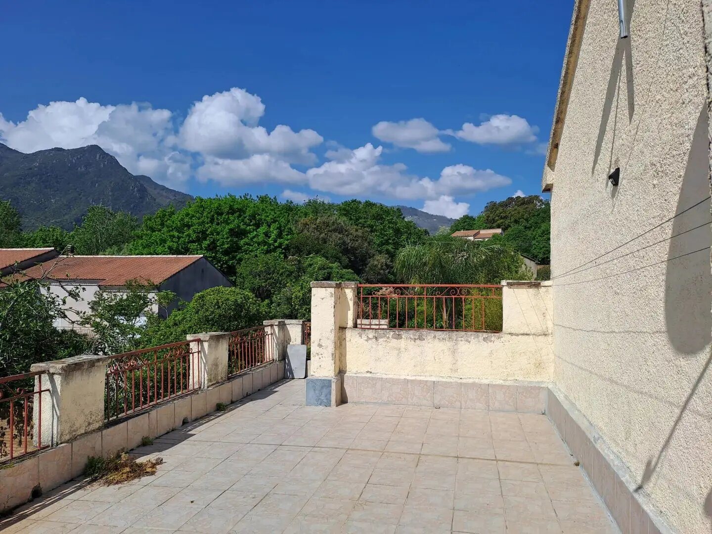Appartement à louer, 80m², Santa-Lucia-di-Moriani