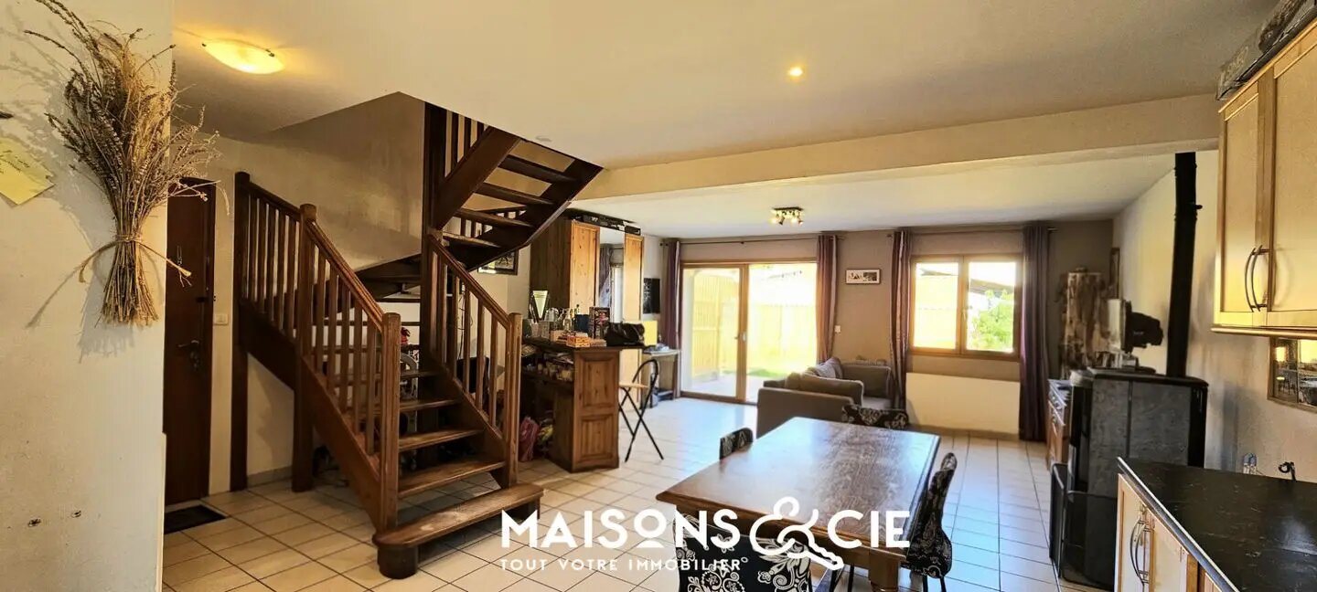 Maison à vendre, 92m², Villieu-Loyes-Mollon