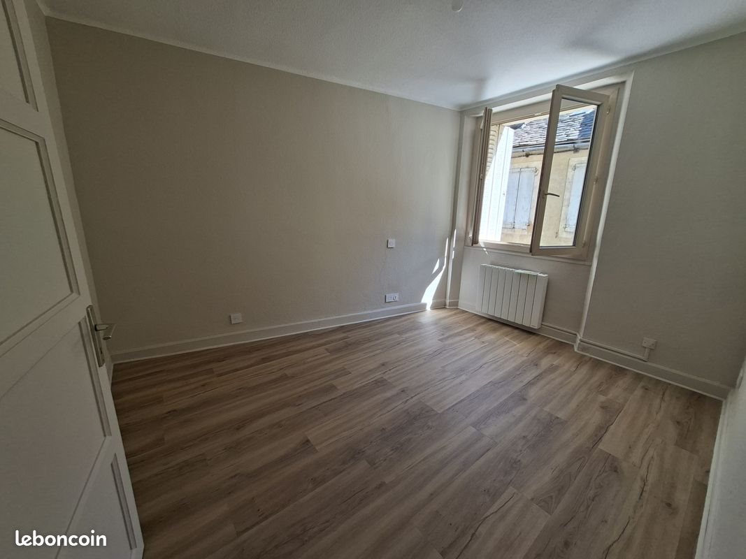 Appartement à louer, 51m², Mende