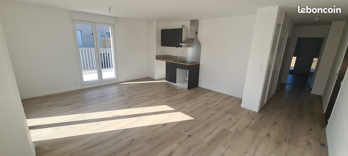 Appartement à louer, 79m², Carpiquet