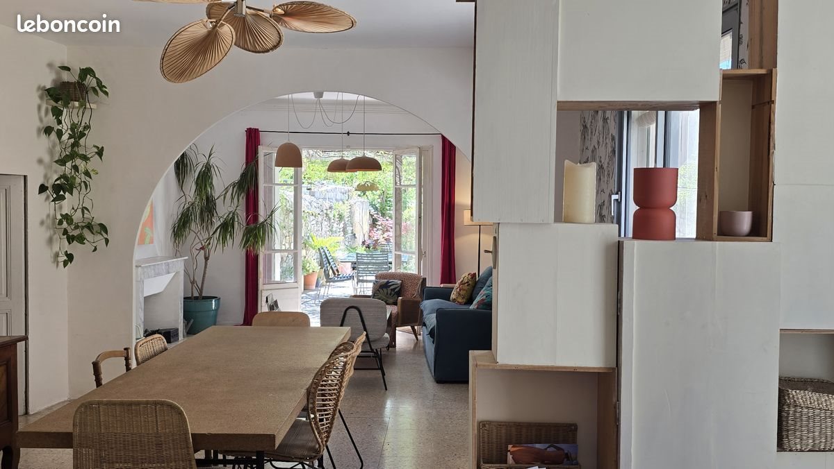 Maison à vendre, 194m², Caveirac
